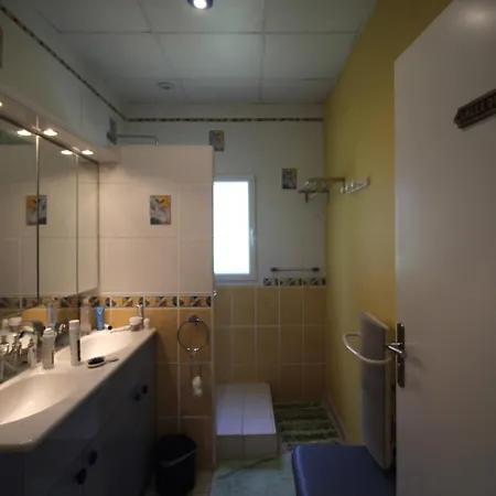 Maison 3 Chambres Proche Du Centre *